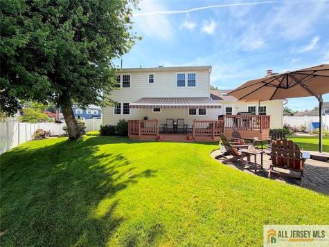 4 Van Loan Avenue Sayreville NJ 08872