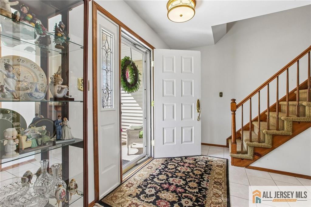 4 Van Loan Avenue Sayreville NJ 08872