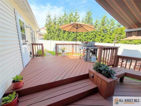 4 Van Loan Avenue Sayreville NJ 08872
