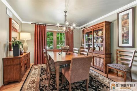 4 Van Loan Avenue Sayreville NJ 08872
