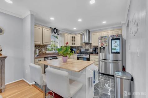 6 Ives Court Monroe NJ 08831