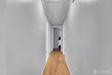6 Ives Court Monroe NJ 08831