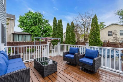 6 Ives Court Monroe NJ 08831