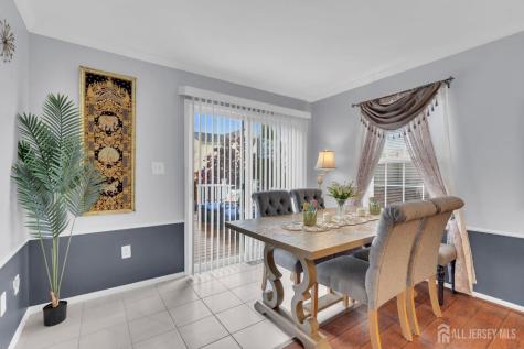 6 Ives Court Monroe NJ 08831