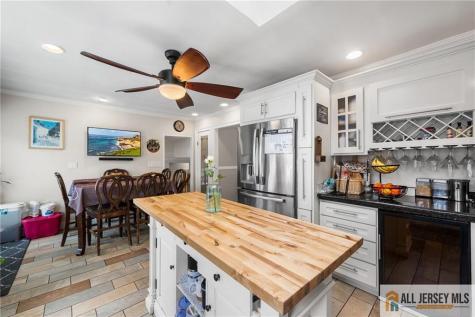 15 New Dover Avenue Colonia NJ 07067