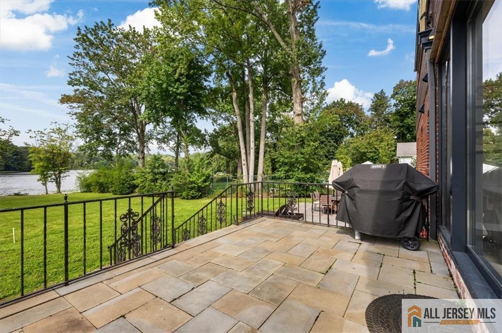 19 Garden Terrace East Brunswick NJ 08816