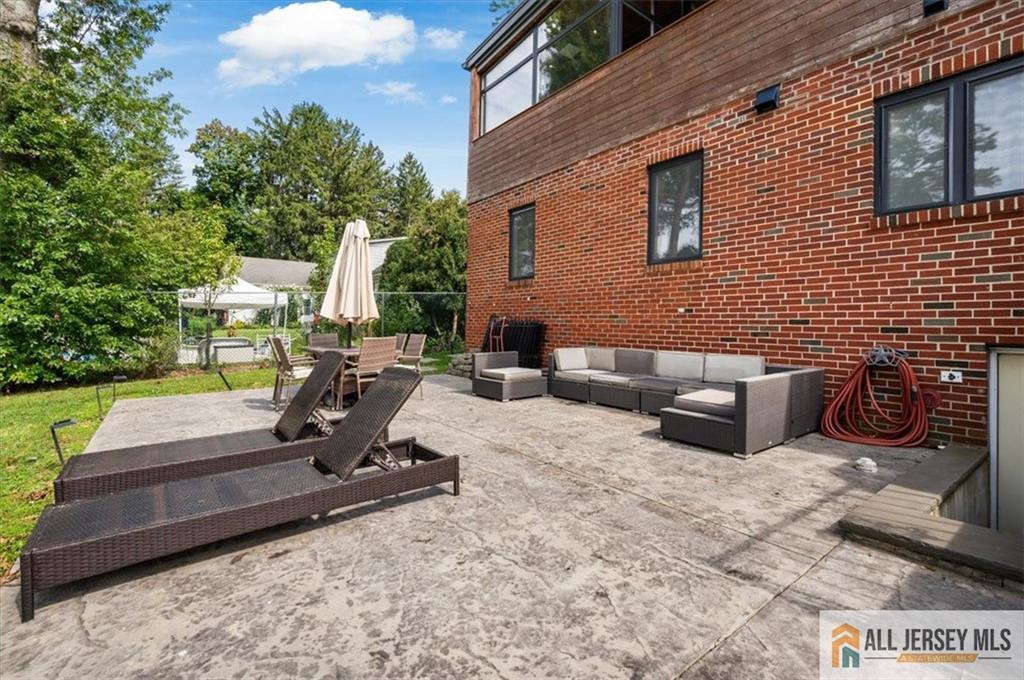 19 Garden Terrace East Brunswick NJ 08816