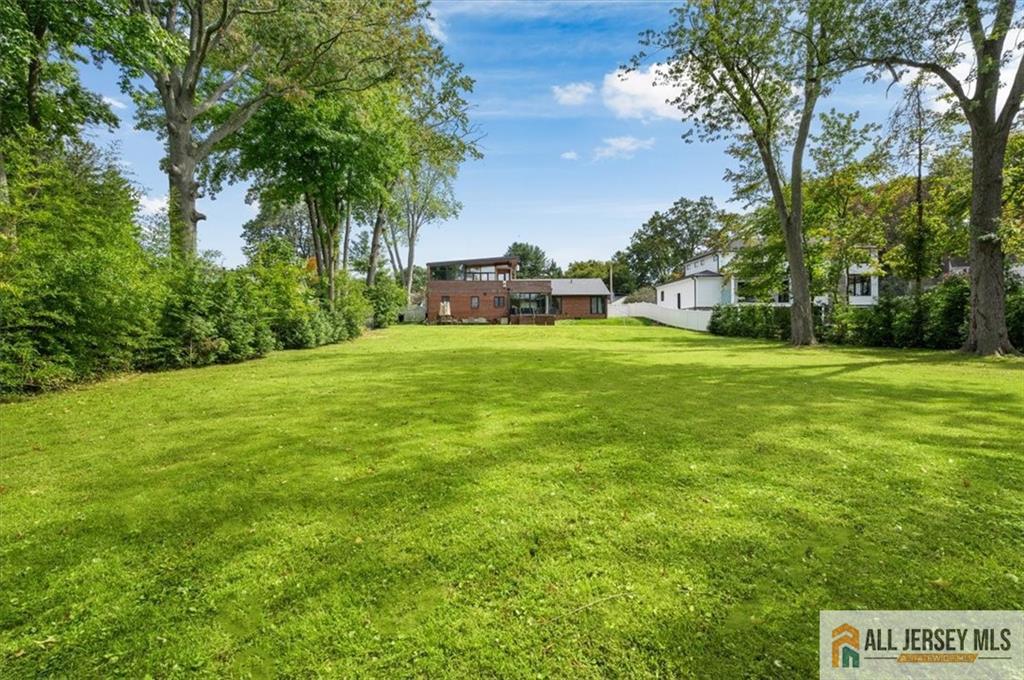 19 Garden Terrace East Brunswick NJ 08816
