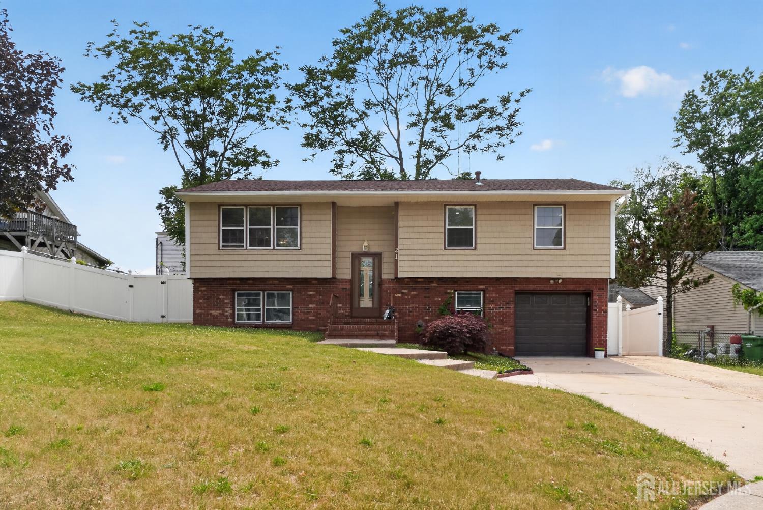 21 Ash Road Middlesex NJ 08817