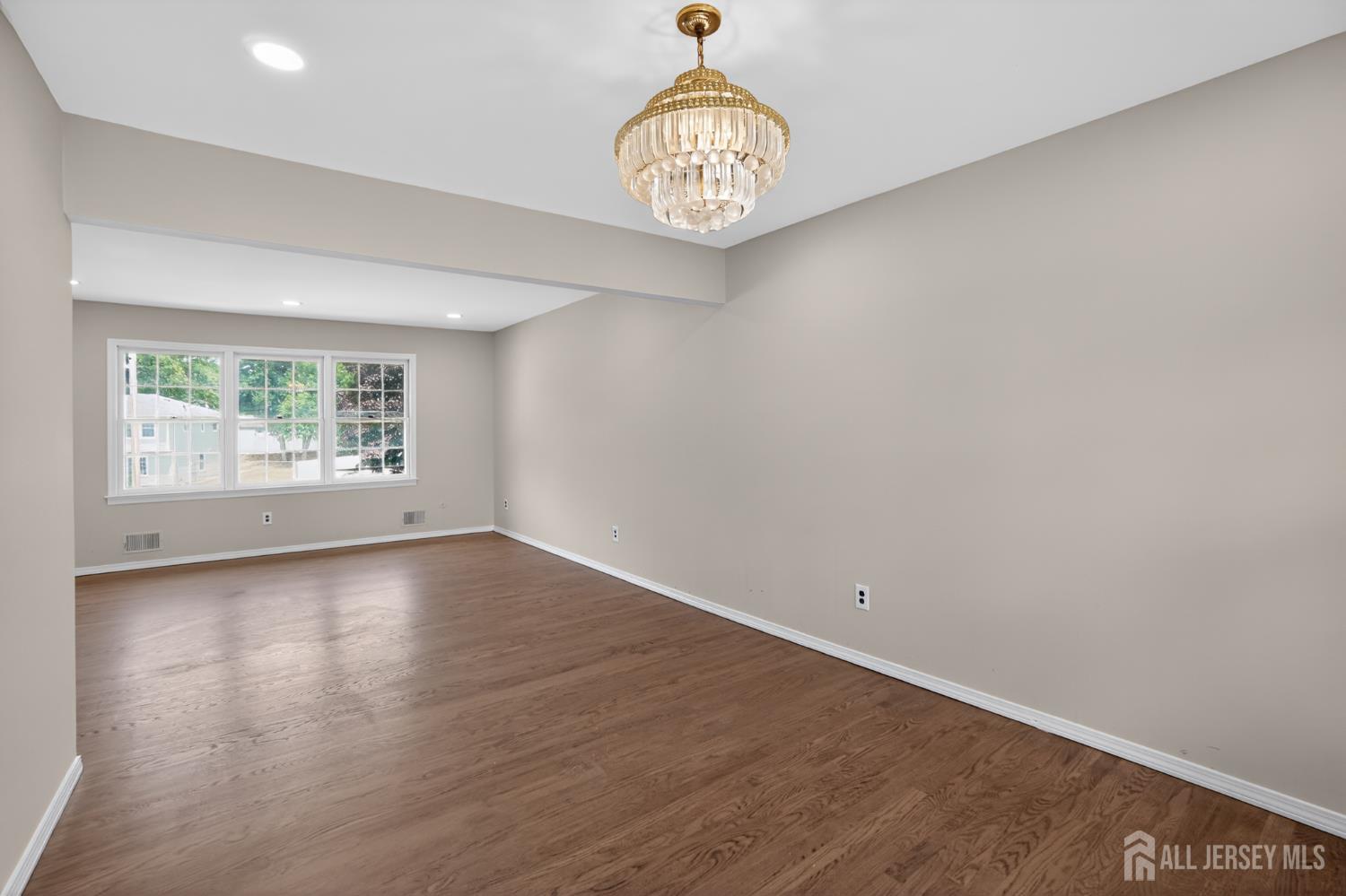 21 Ash Road Middlesex NJ 08817