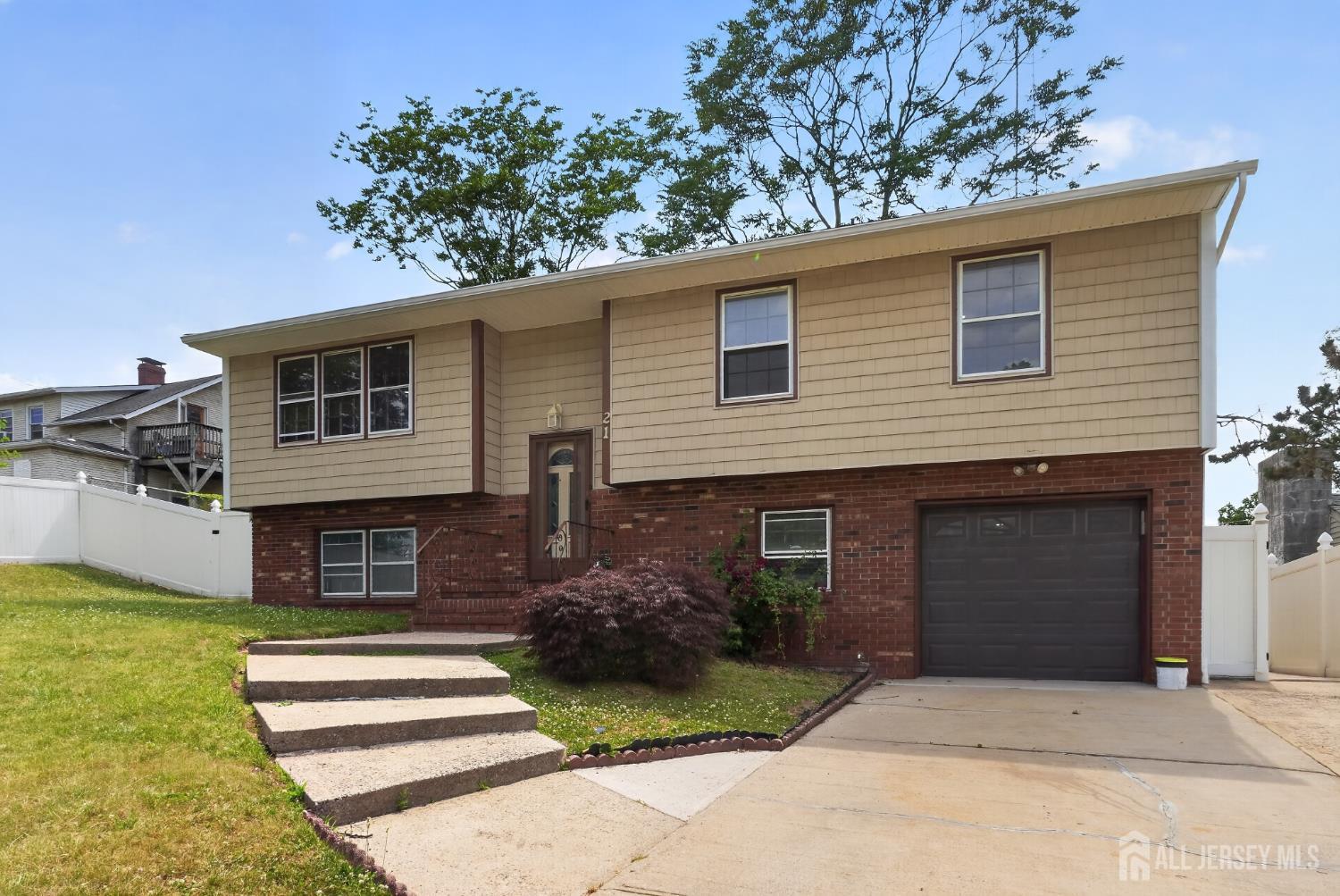21 Ash Road Middlesex NJ 08817