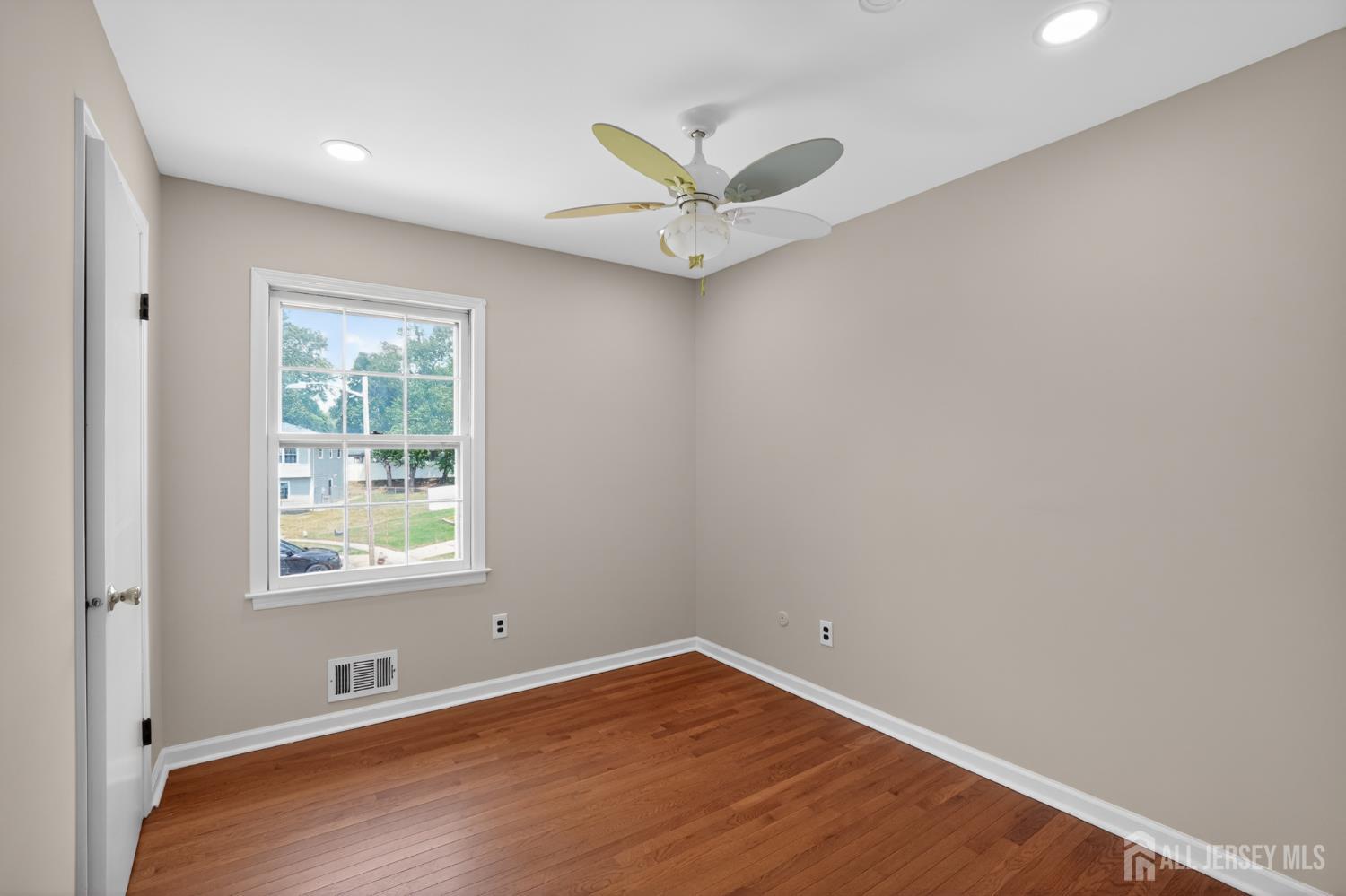 21 Ash Road Middlesex NJ 08817