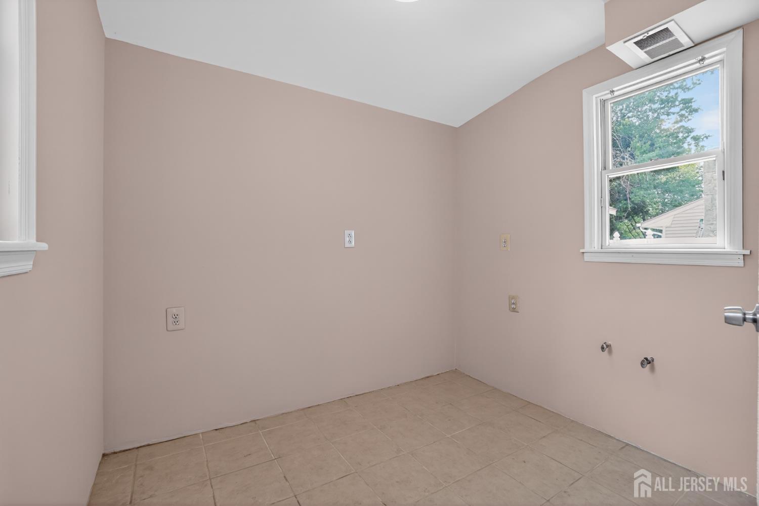 21 Ash Road Middlesex NJ 08817