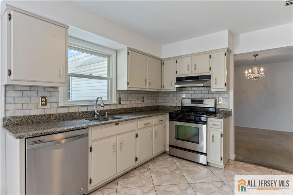 21 Eldridge Drive East Brunswick NJ 08816