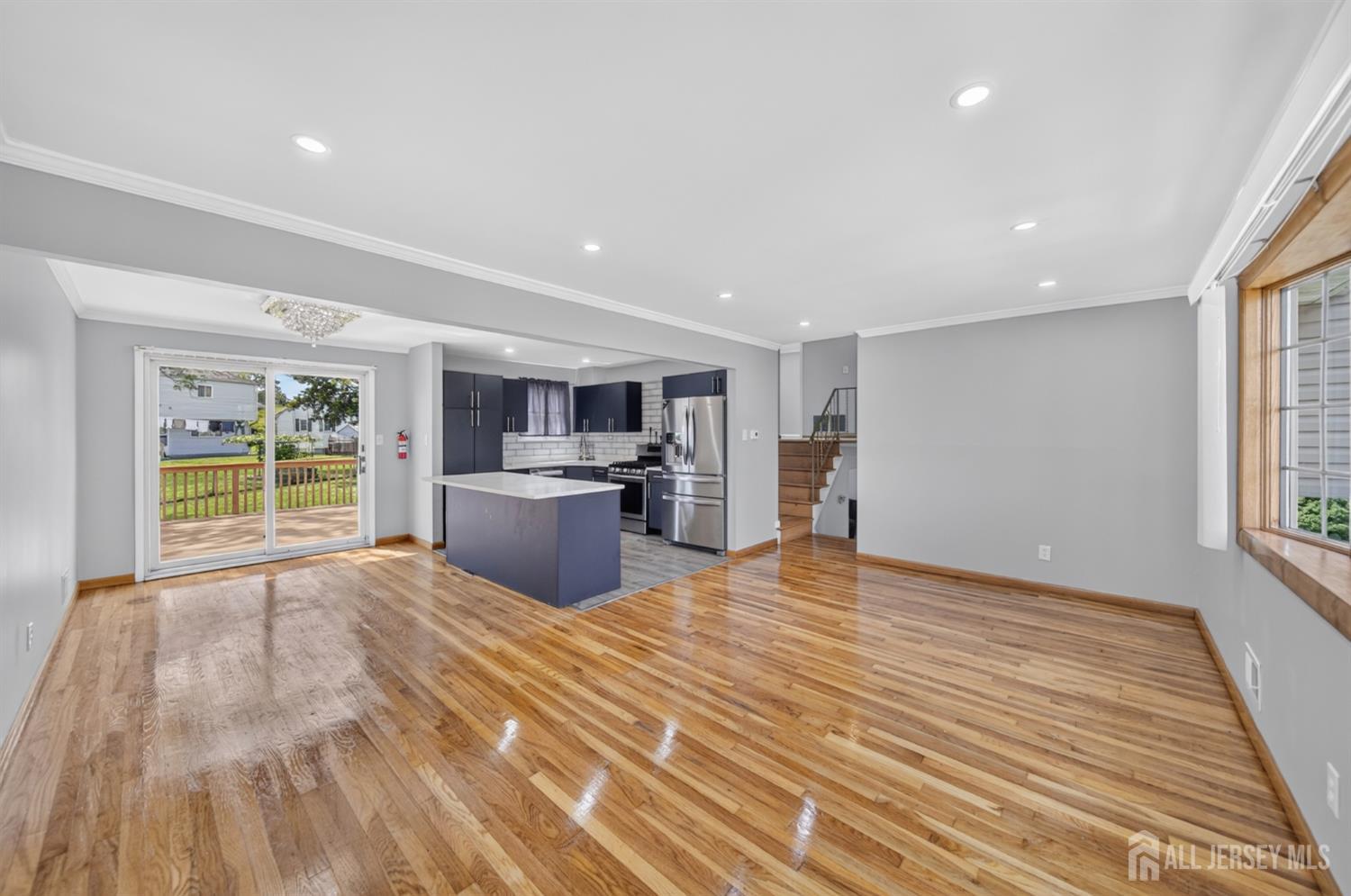 17 Wedgewood Drive Carteret NJ 07008
