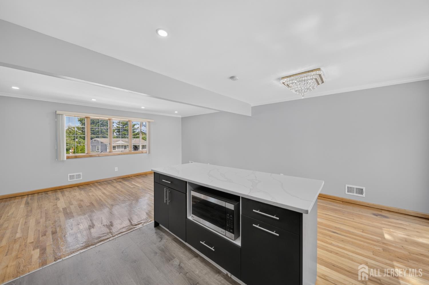 17 Wedgewood Drive Carteret NJ 07008