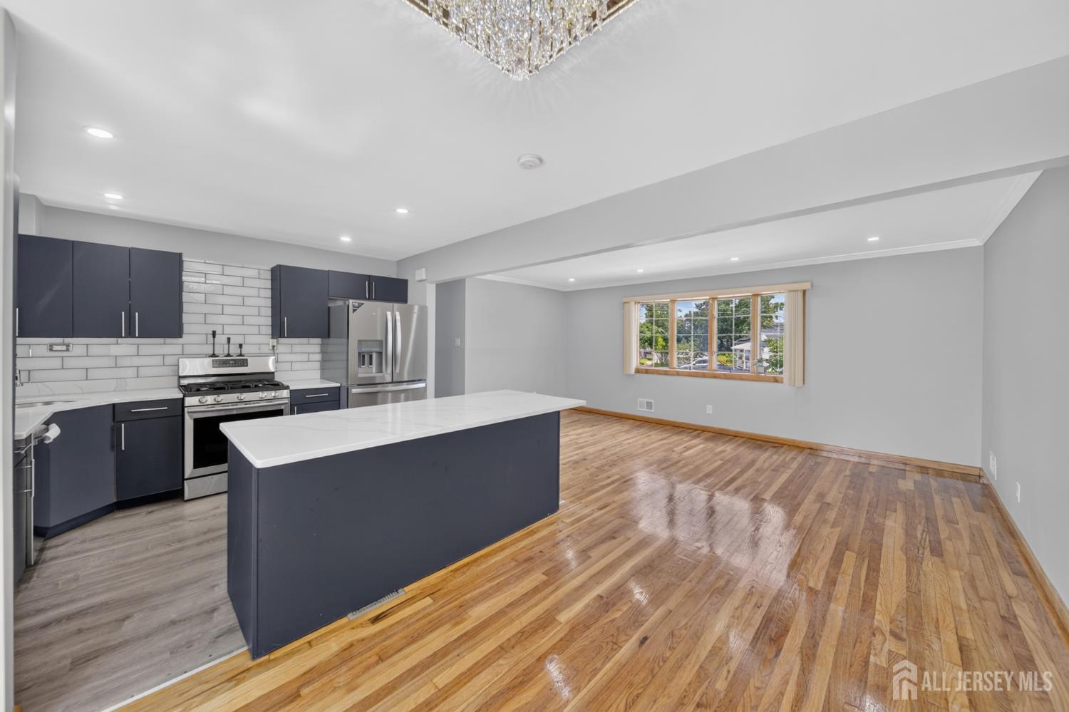 17 Wedgewood Drive Carteret NJ 07008