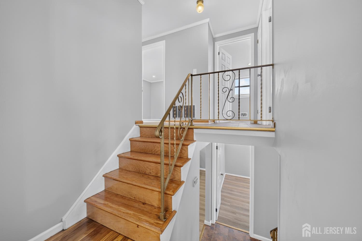 17 Wedgewood Drive Carteret NJ 07008