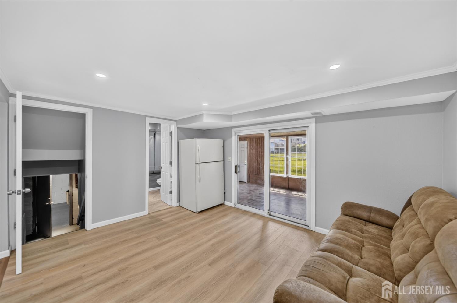 17 Wedgewood Drive Carteret NJ 07008
