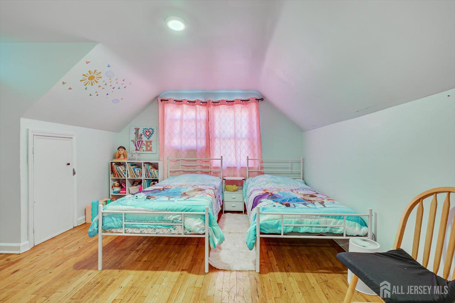 18 Union Place Irvington NJ 07111