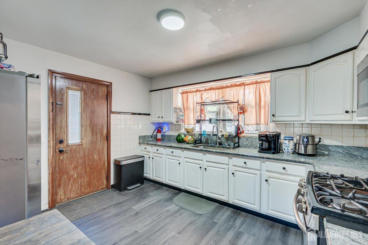 18 Union Place Irvington NJ 07111