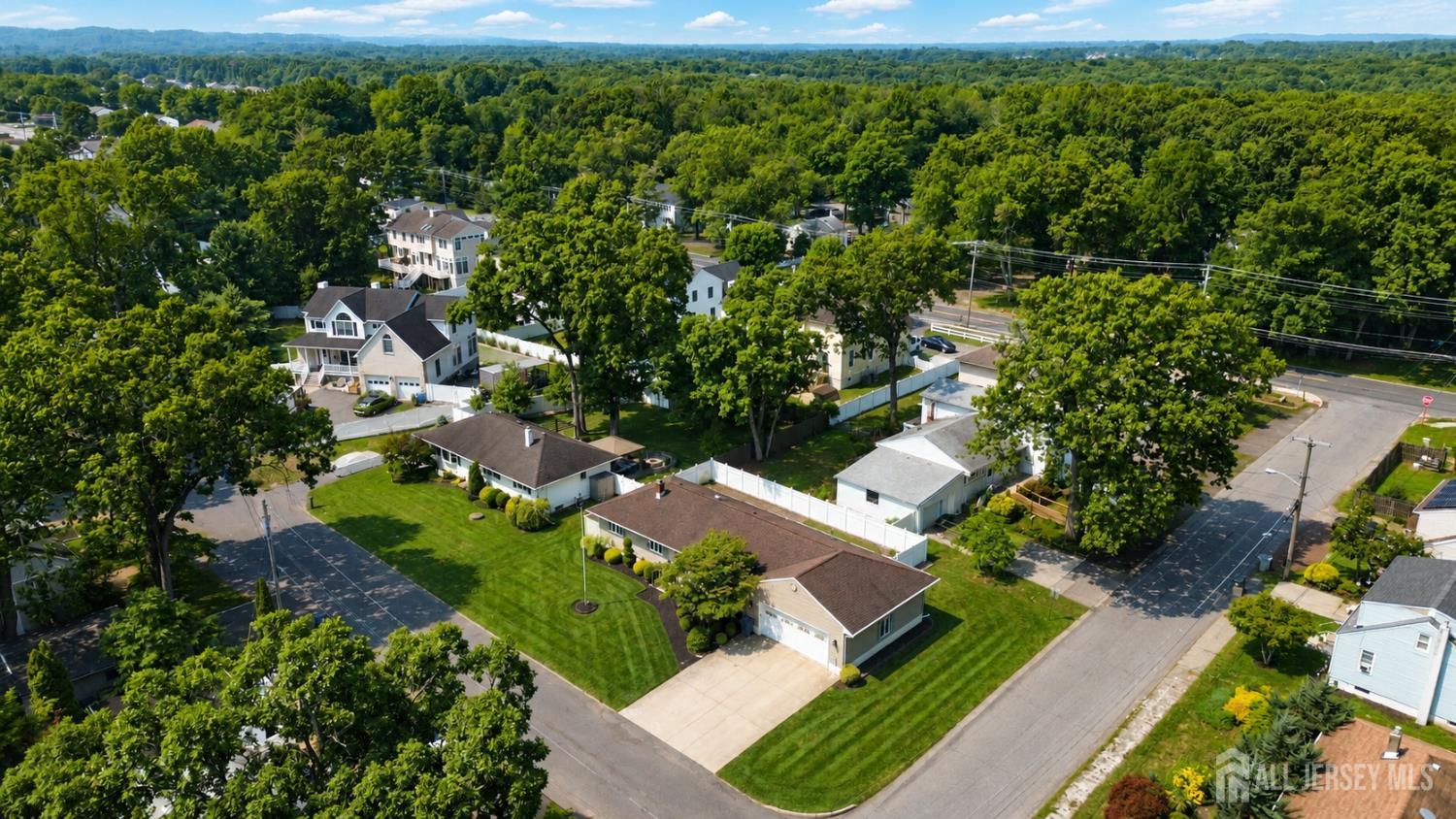 16 Ivy Place Monroe NJ 08831