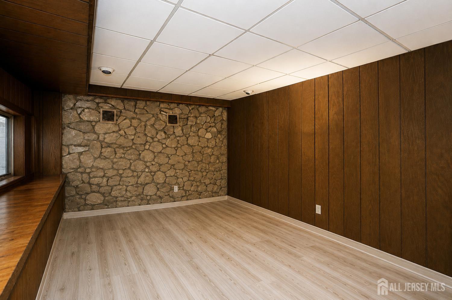 16 Ivy Place Monroe NJ 08831