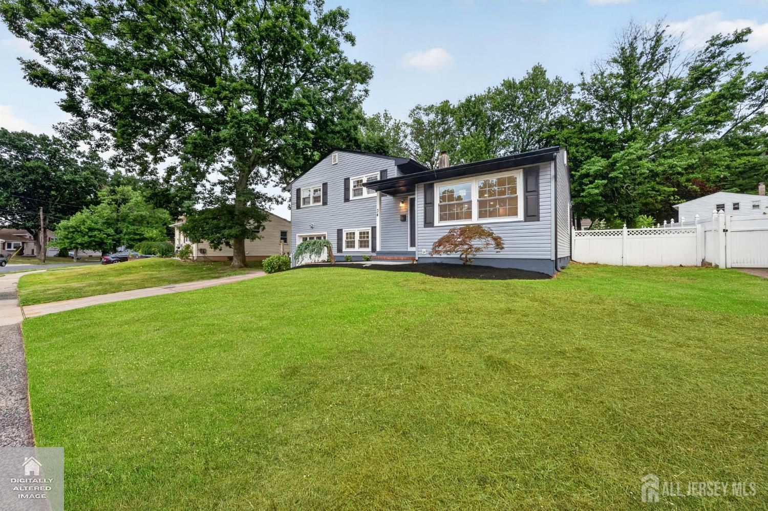 34 Larchmont Road Edison NJ 08837