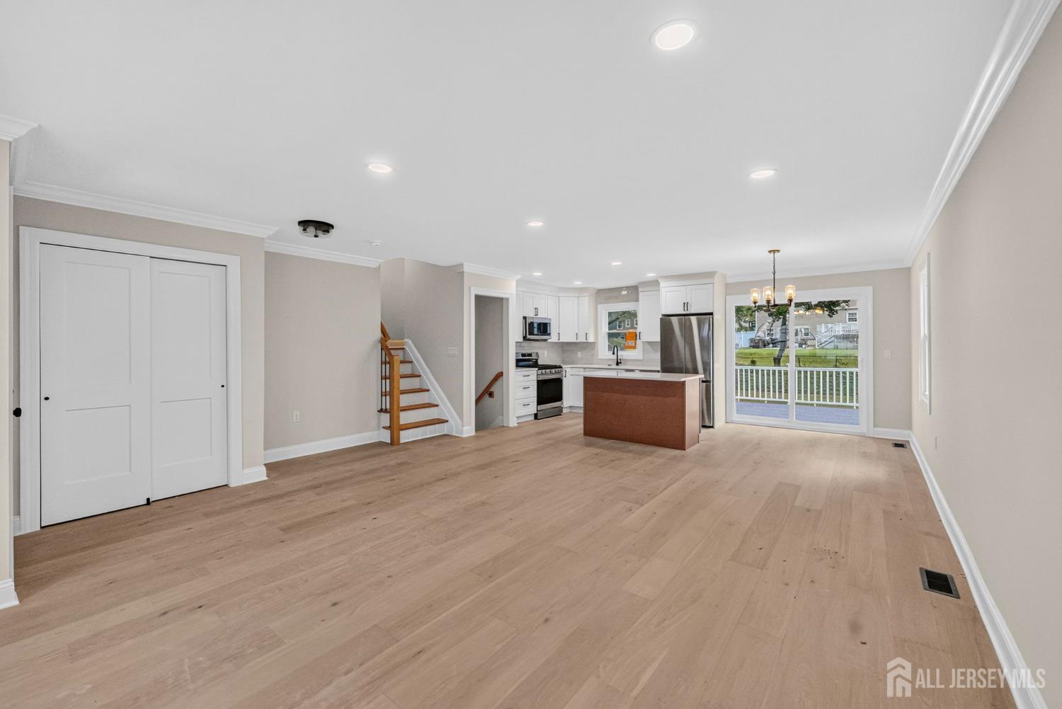 34 Larchmont Road Edison NJ 08837