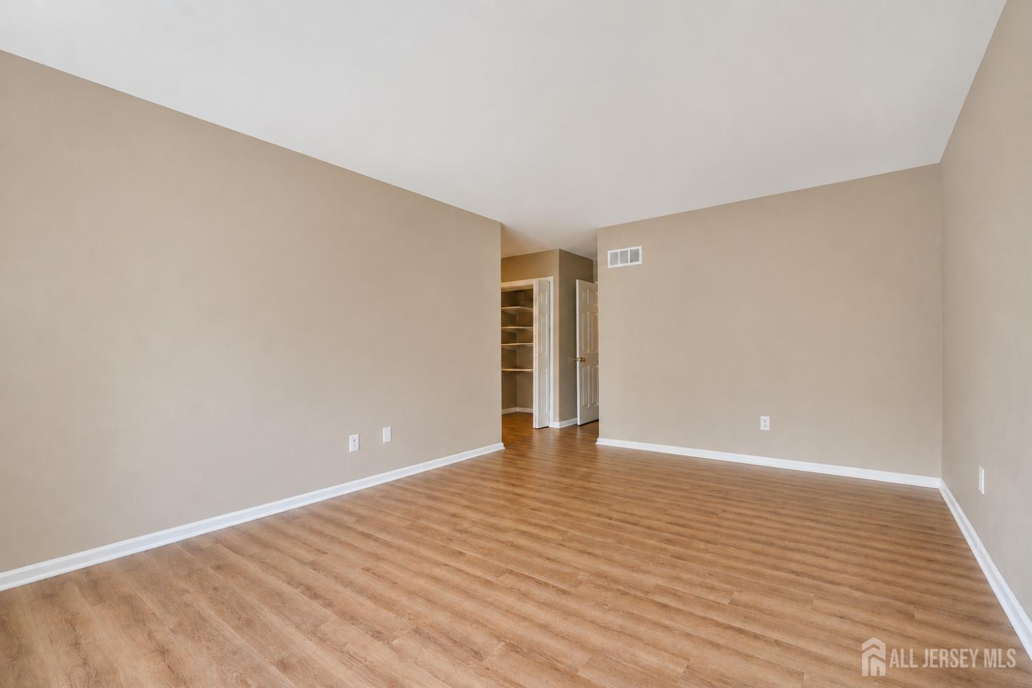19 Rush Court East Brunswick NJ 08816