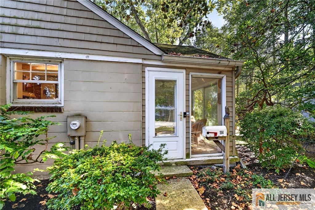 114 N Main Street Cranbury NJ 08512