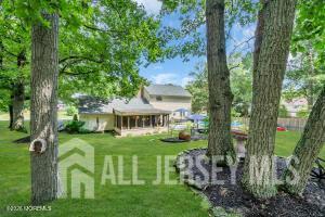 11 Dunbarton Drive Jackson NJ 08527