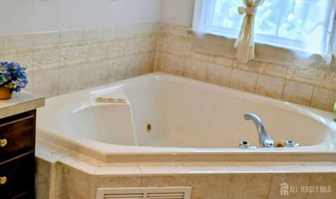 10 Okeson Street Plainsboro NJ 08536