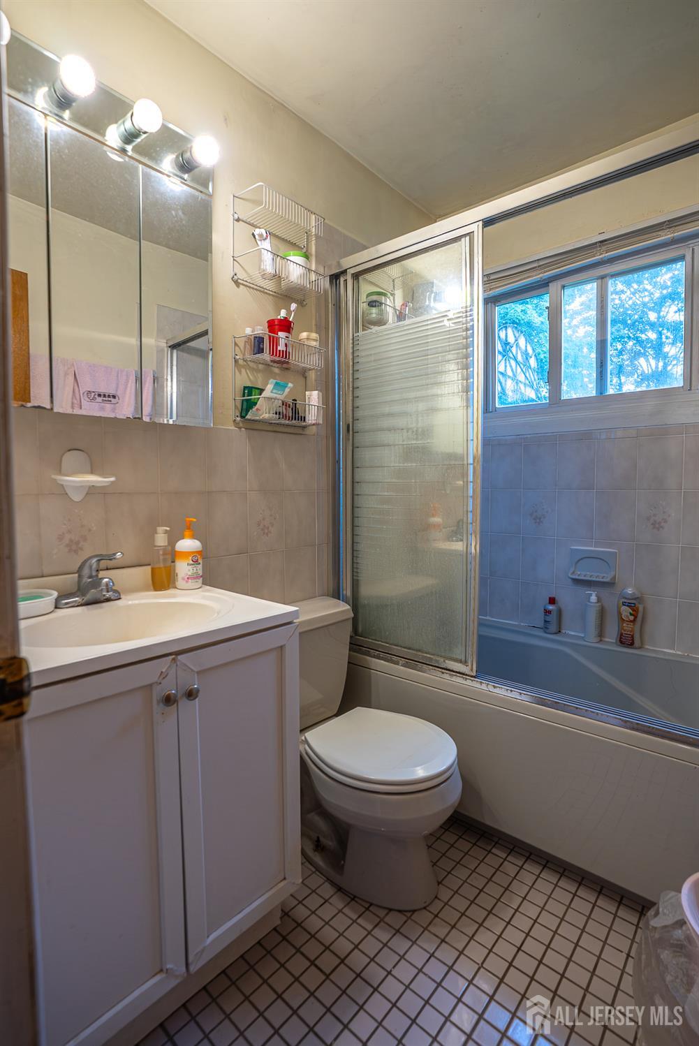 160 Dartmouth Street Highland Park NJ 08904