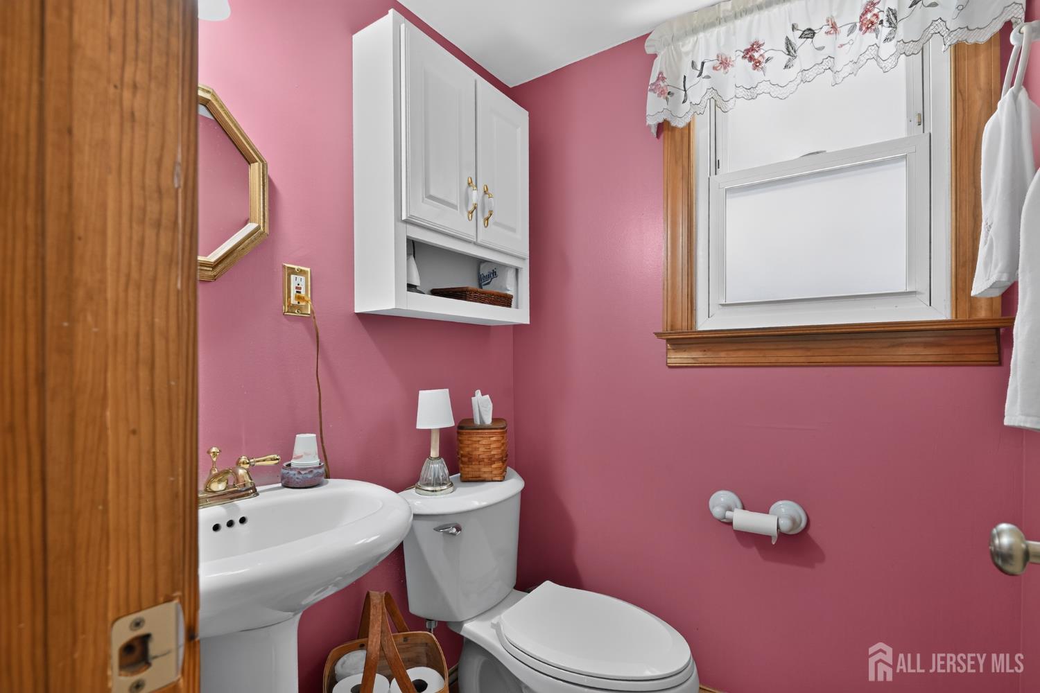 4 Windsor Road Howell NJ 07731