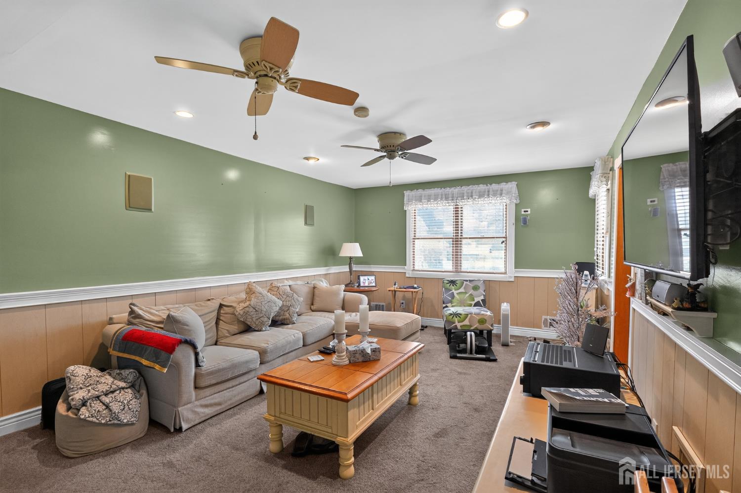 4 Windsor Road Howell NJ 07731