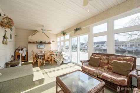 613 Winthrop Drive Lacey NJ 08731