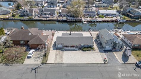 613 Winthrop Drive Lacey NJ 08731