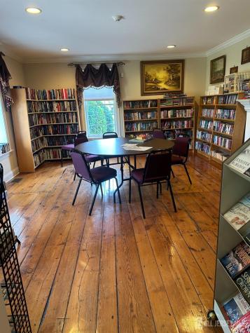 17 Burholme Drive Hamilton NJ 08691