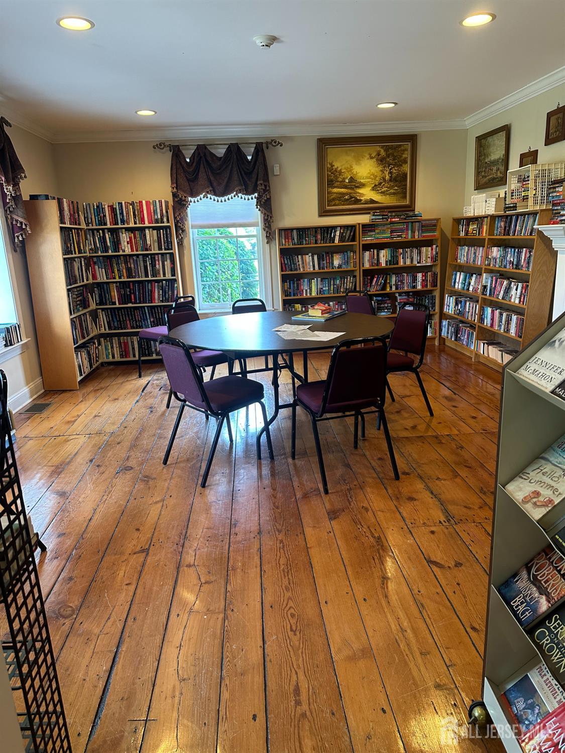 17 Burholme Drive Hamilton NJ 08691