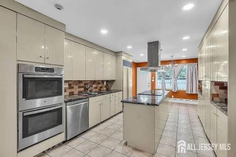 585 Noe Avenue Woodbridge Proper NJ 07095