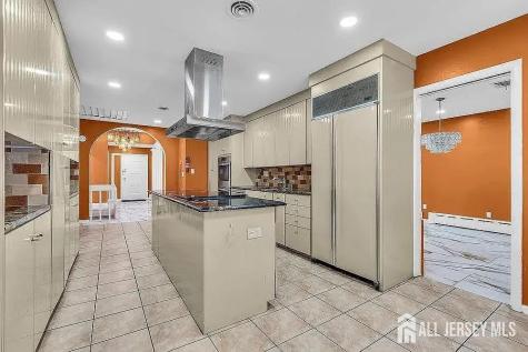585 Noe Avenue Woodbridge Proper NJ 07095