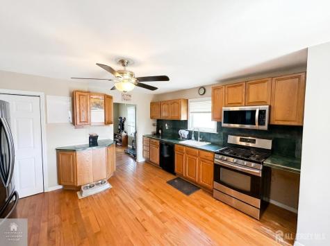 37 Boehmhurst Avenue Sayreville NJ 08872