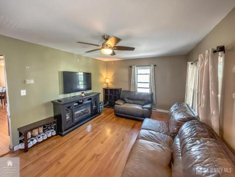 37 Boehmhurst Avenue Sayreville NJ 08872