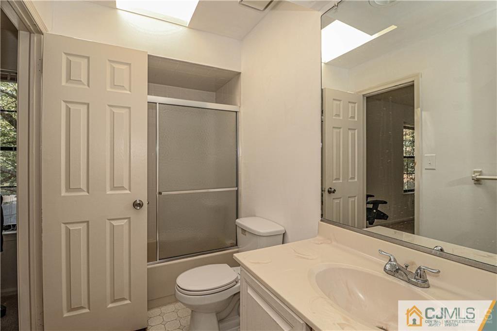 1904 Timber Oaks Road Edison NJ 08820