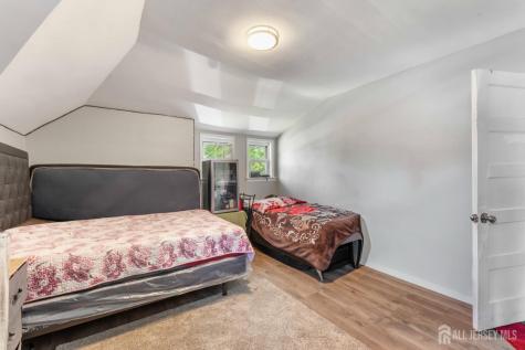 341 Mountainview Terrace Dunellen NJ 08812