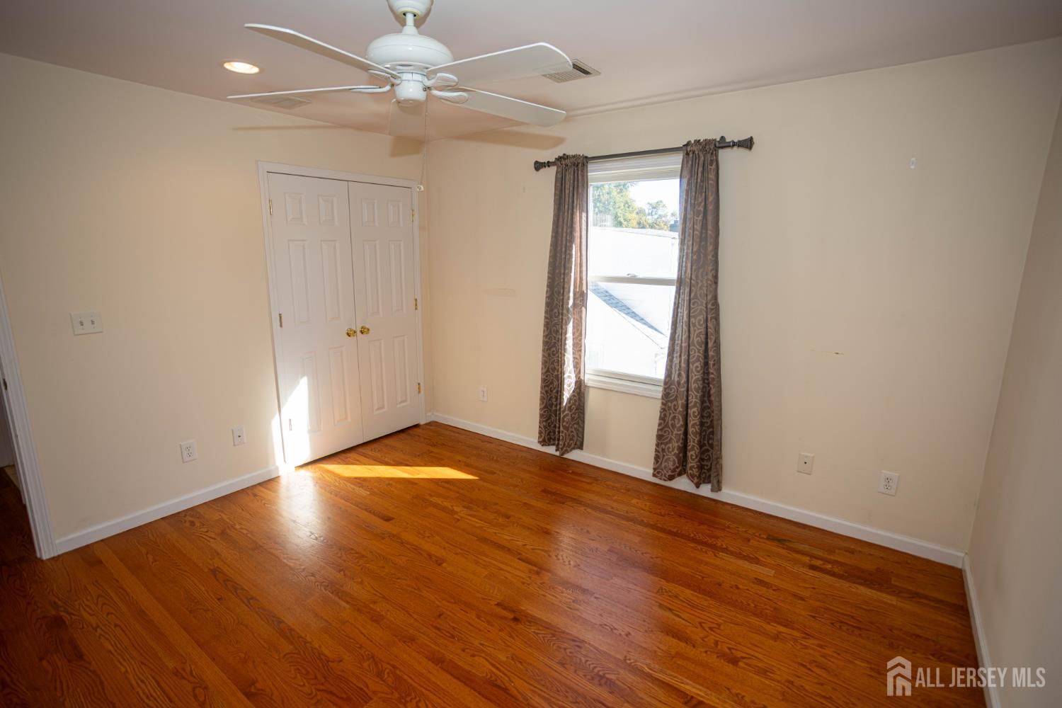 2 1st Street Sayreville NJ 08872