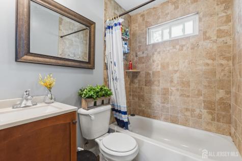 237 Clinton Street Woodbridge Proper NJ 07095