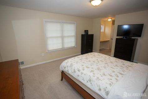 120 Bissett Street Sayreville NJ 08872