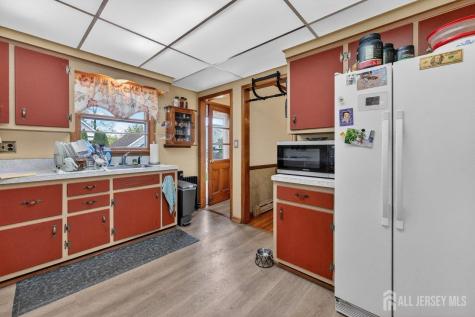 14 Chase Avenue Avenel NJ 07001